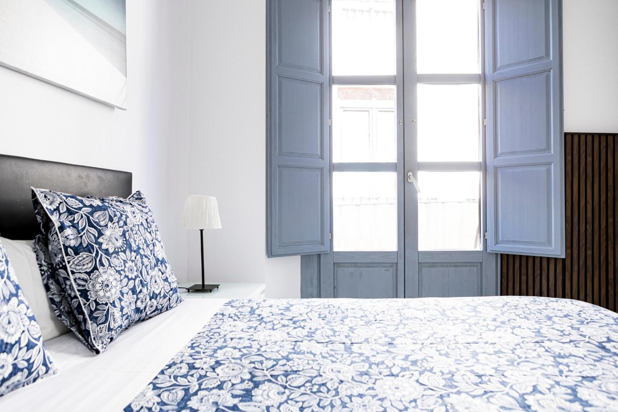 Suites Picasso Malaga Bagian luar foto
